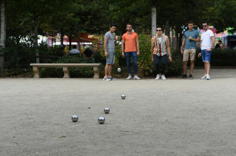 Pétanque et apéro à Barles